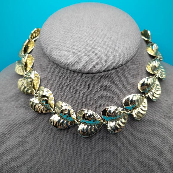 Vintage Heart Leaf Choker Necklace, Length 15 1/2 Inches - Picture 7 of 10